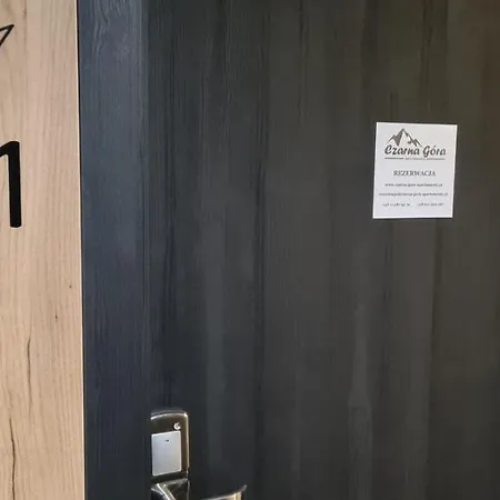 Czarna Perla Czarna Gora 501 *