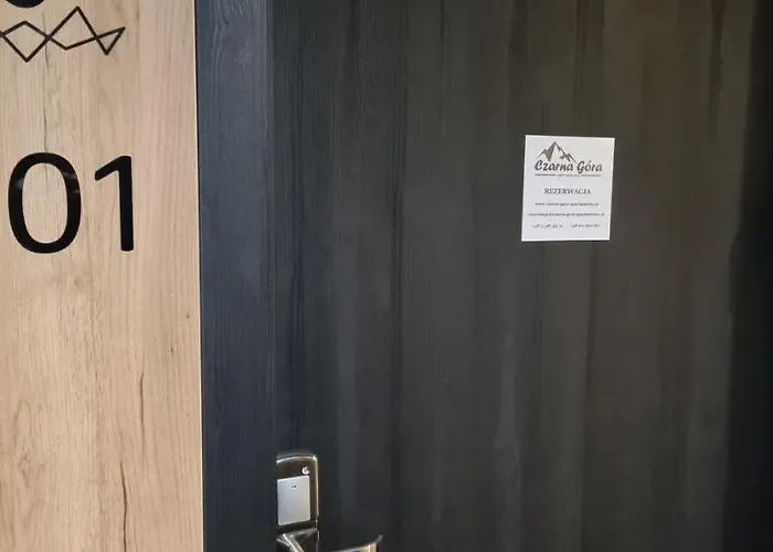 Czarna Perla Czarna Gora 501 *